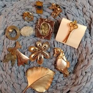 Broaches & Lapel Pins